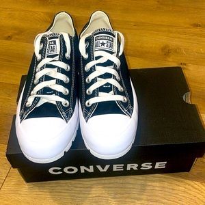 Converse Black / White Lugged Chuck Taylor Sneakers in Size 37